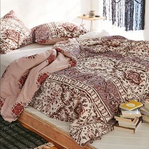 Urban Outfitters Magical Thinking Duvet & Shams
